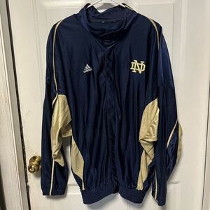 Adidas vintage Men's Navy and Gold Notre Dame tearaway windbreaker size large